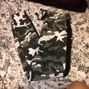 Women camo style pants